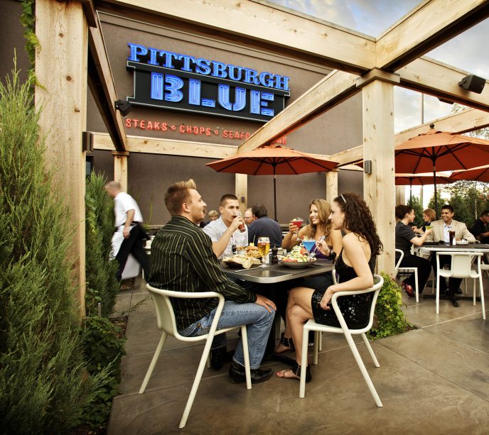 Patio Seating at Pittsburgh Blue